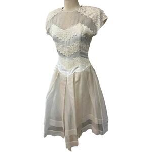 VINTAGE Bella Donna Ivory Lace Dress M